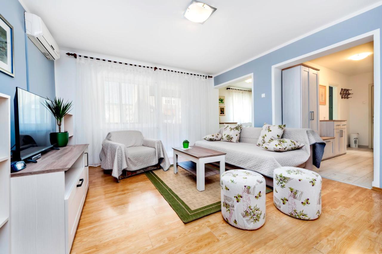 Apartman Oly Rovinj Exterior foto